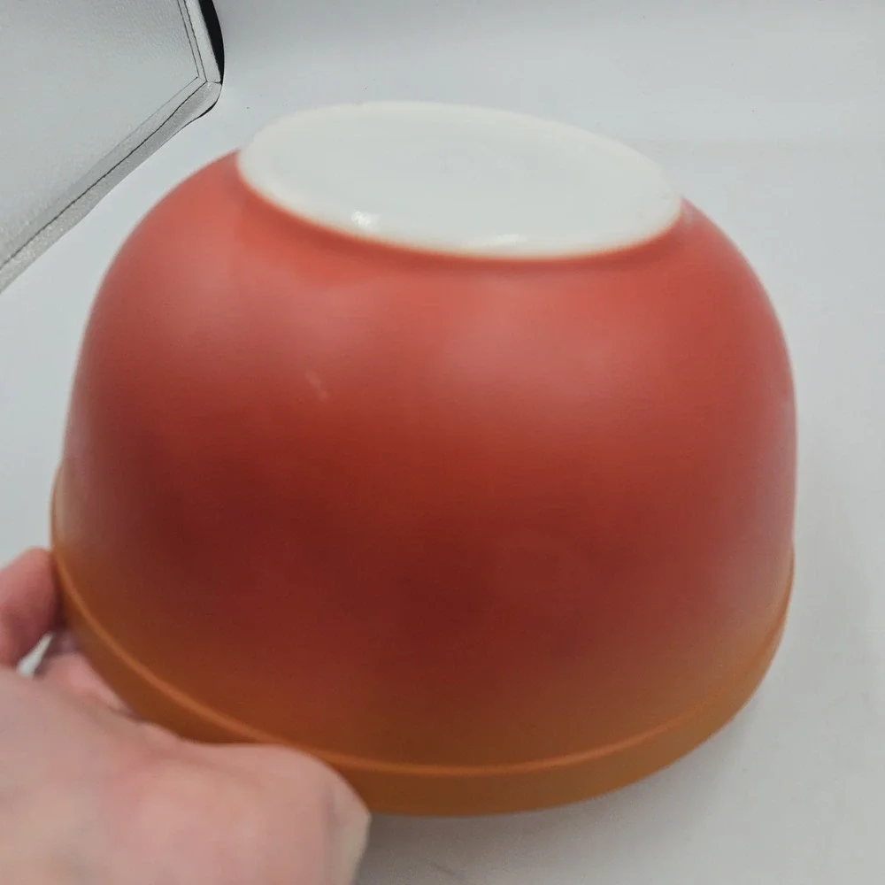 VTG Pyrex Nesting Mixing Bowl #403, FlameGlo Orange Red Ombre, 2.5 Quart 1970s